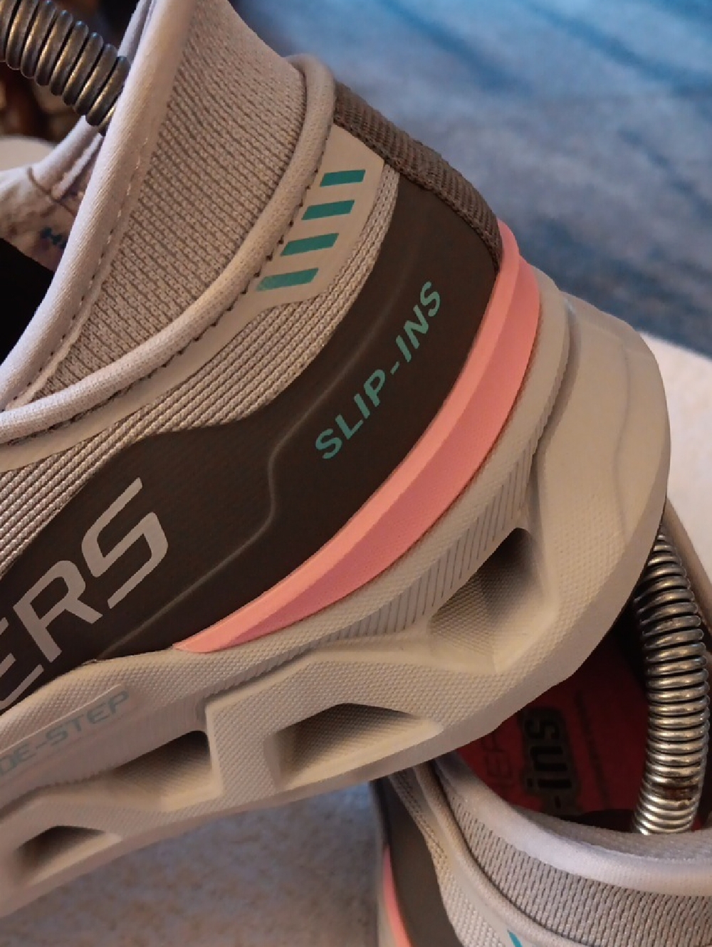 NWOT Skechers Slip Ins Glide Steps - Picture 9 of 16